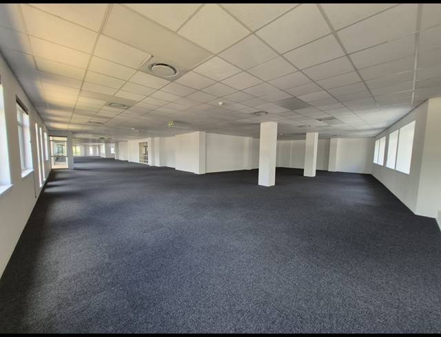 1,212M² OFFICE TO LET IN SANDTON CENTRAL